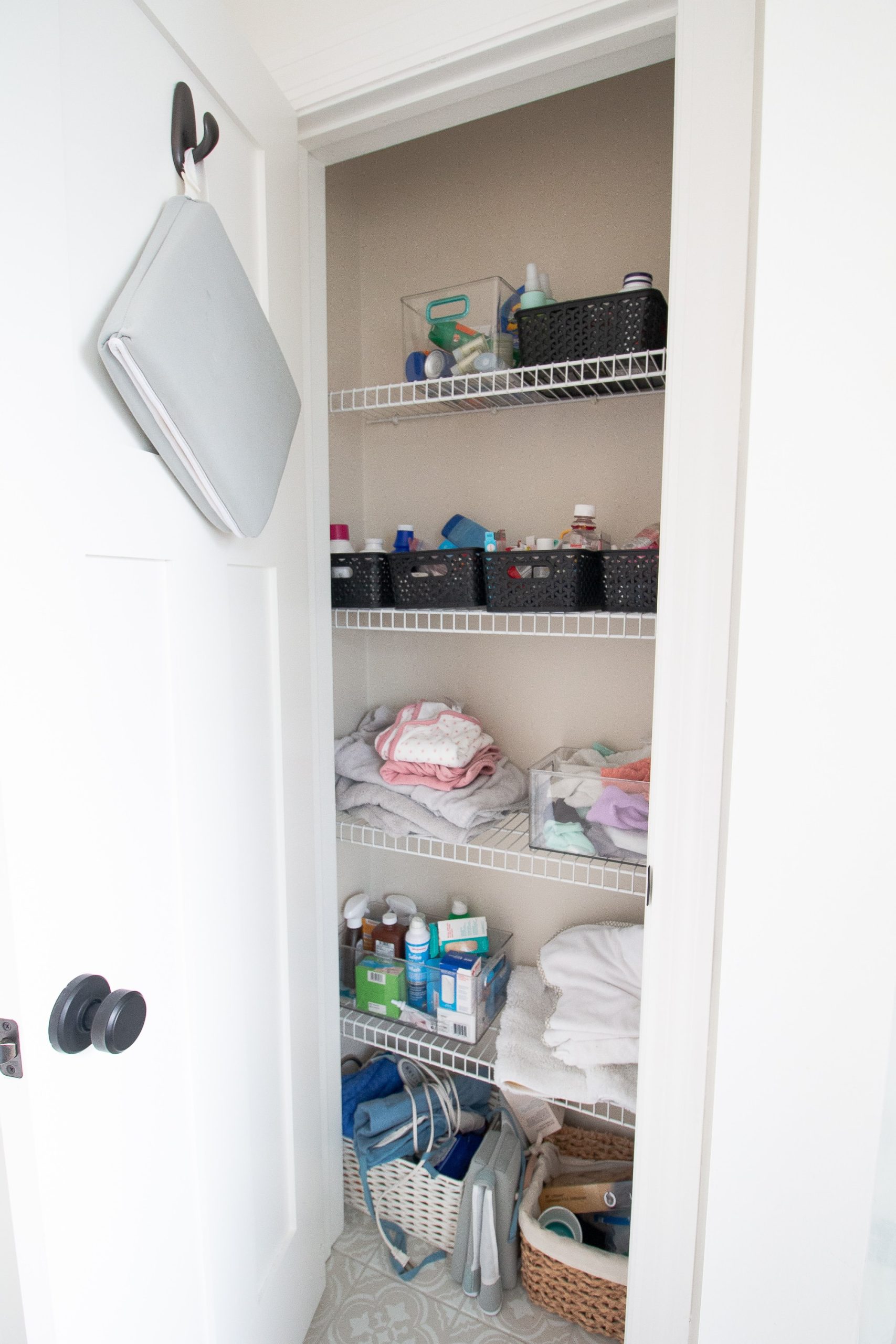 Organize Your Medicine Cabinet by Liberty at B4 and Afters Blog