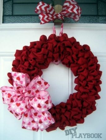 How to Make your Own Burlap Bubble Wreath