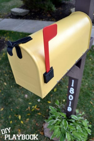 A Mailbox Gets a Bright Makeover