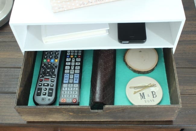 drawer details: DIY Bedside Charging Station Tutorial | DIY Playbook