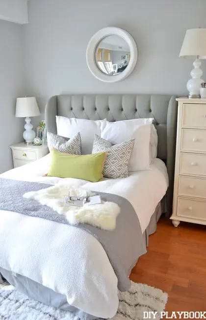 How To Arrange Euro Shams On Your Bed, King Bed Cushion Placement