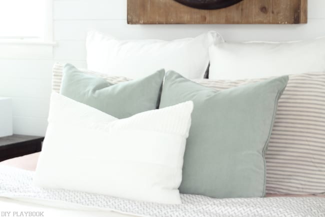How To Arrange Euro Shams On Your Bed, King Size Bed With Euro Pillows