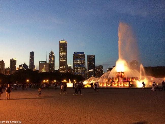 A perfect Chicago photo spot can be found at Buckingham Fountain.