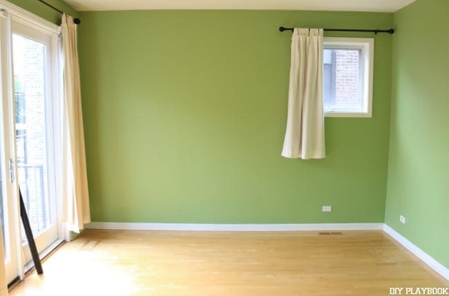 master-bedroom-green-augusta-before
