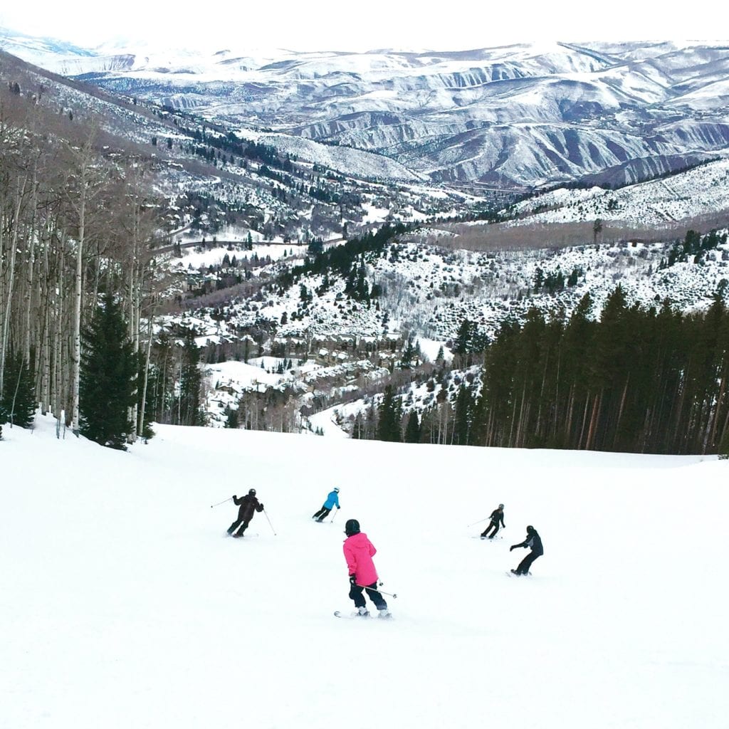 skiing-colorado-family