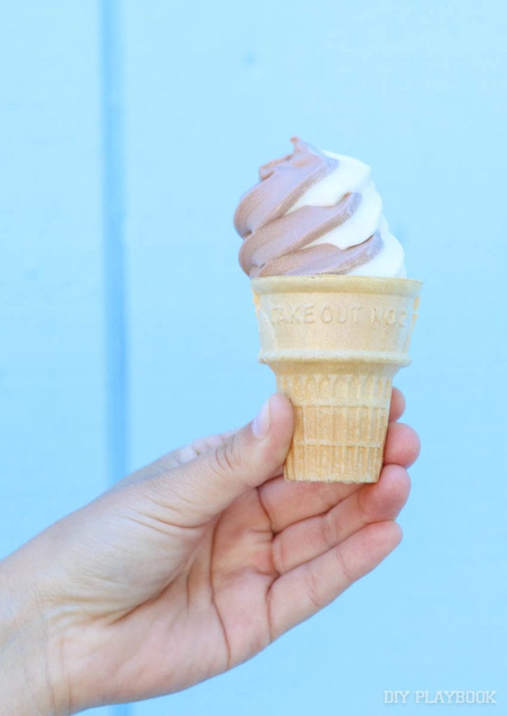 beverly-shores-summer-ice-cream-cone