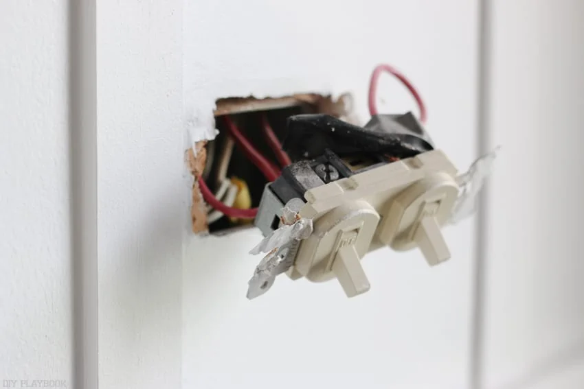 changing_electrical_light_switch-7