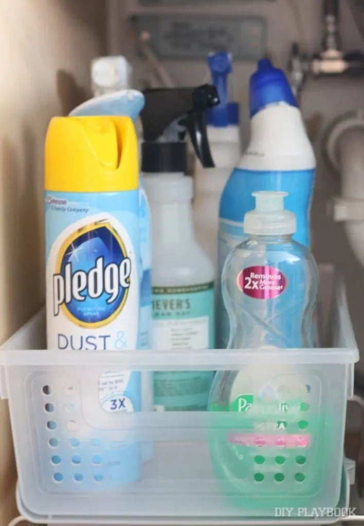 organized-cleaning-supplies