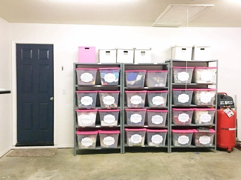 One more great example of a beautifully organized garage. I love how the Tupperware is all the same color!