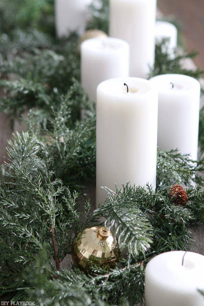 easy-christmas-centerpiece-with-candles
