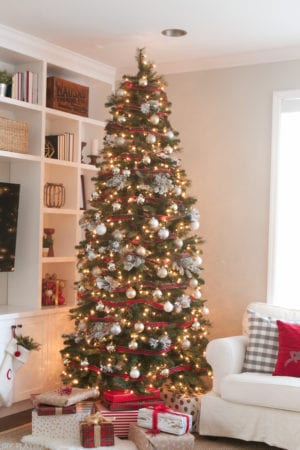 Pretty and Plaid Christmas Tree
