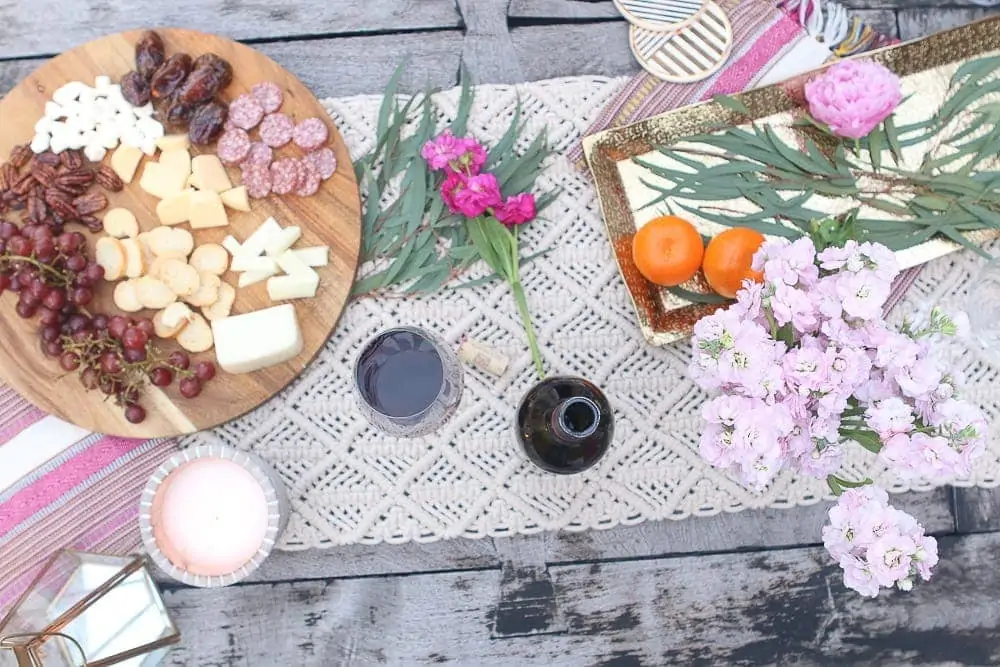 Moroccan_Tablescape_Flowers_cheese_Platter