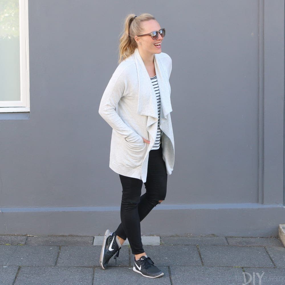 Casual outfits and gymshoes: Iceland Packing Guide | DIY Playbook