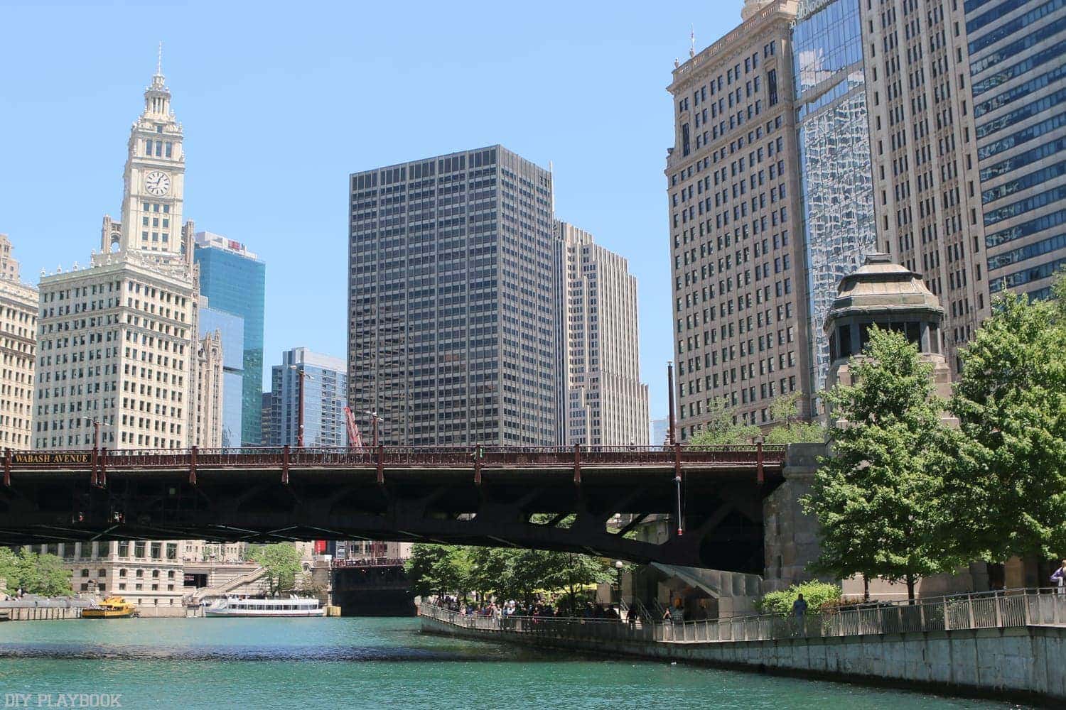 There are so many outstanding Chicago photo spots in the beautiful city we love!