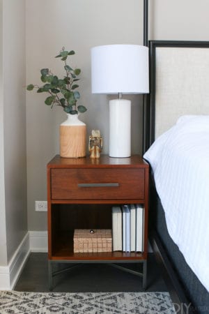 How to Style Nightstands – 6 Easy Tips