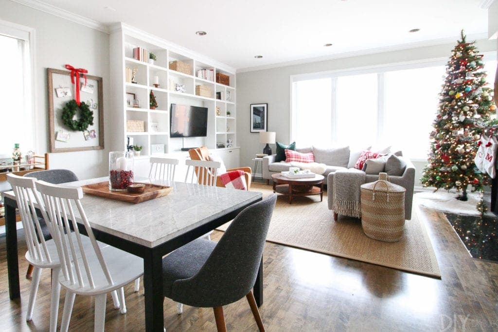 Casey's Holiday Home Tour Decorated for the Christmas Season