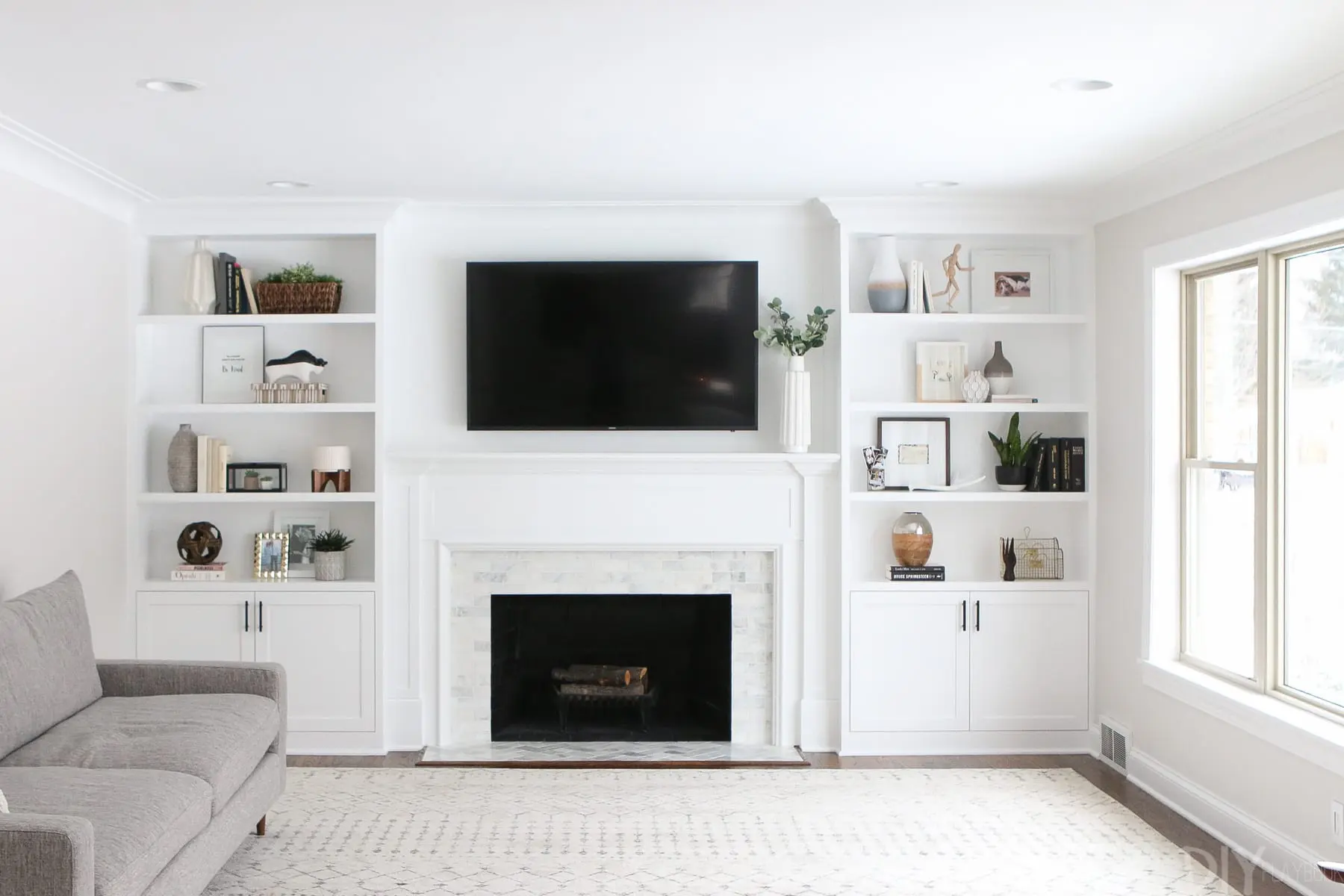 Decorating Built In Shelves, Fireplace With Bookcases Design Ideas