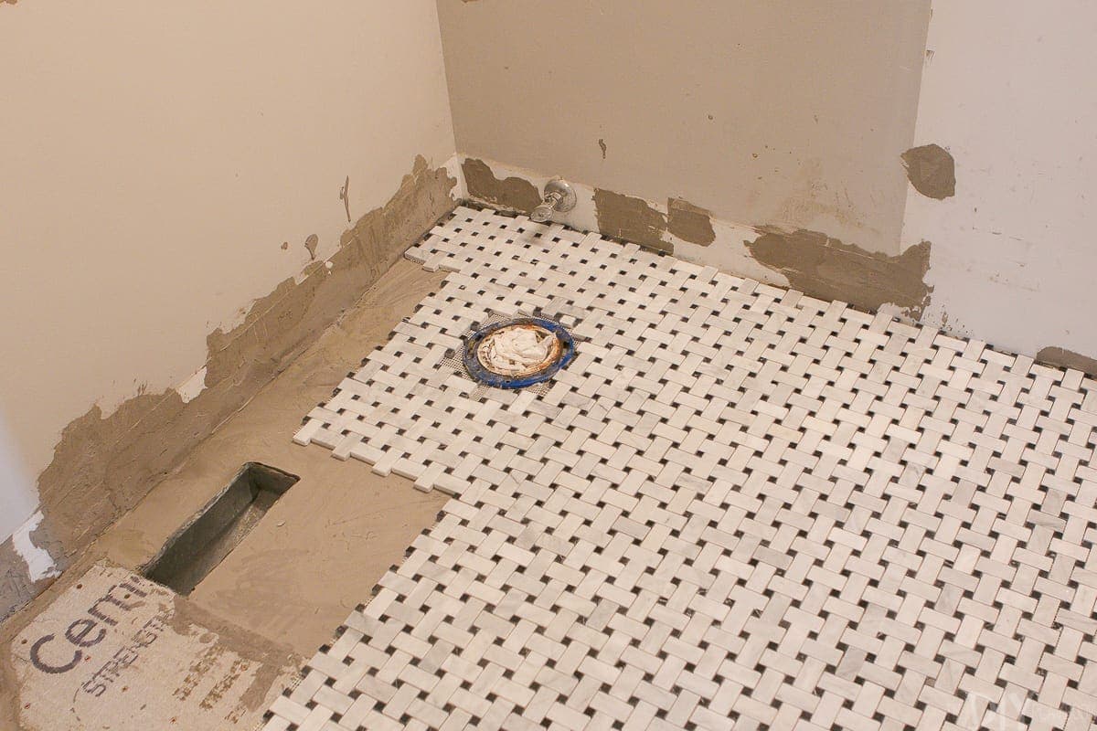 basketweave tile in the bathroom