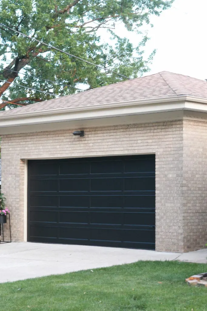 Paint A Garage Door, Best Paint For Aluminium Garage Door