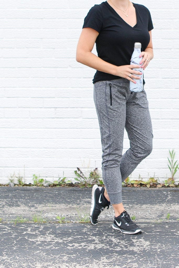 You've gotta have comfortable jogger pants as fall staples. 