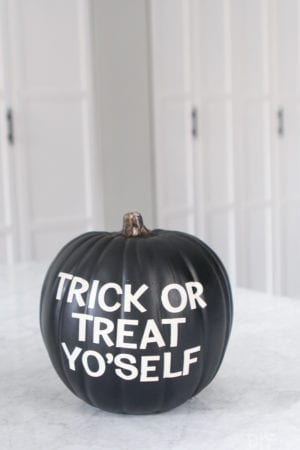 Video: How to Make a Letterboard Pumpkin