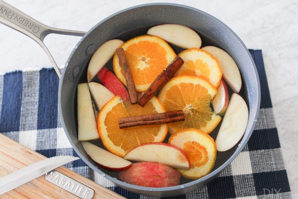 Make your home smell like fall with this potpourri recipe