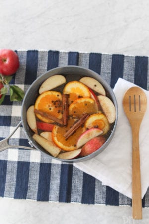 Fall Stovetop Potpourri with Cinnamon and Apples