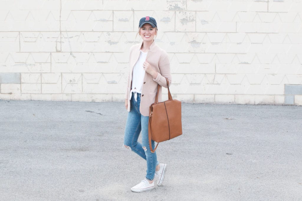 A casual weekend look with a cream blazer