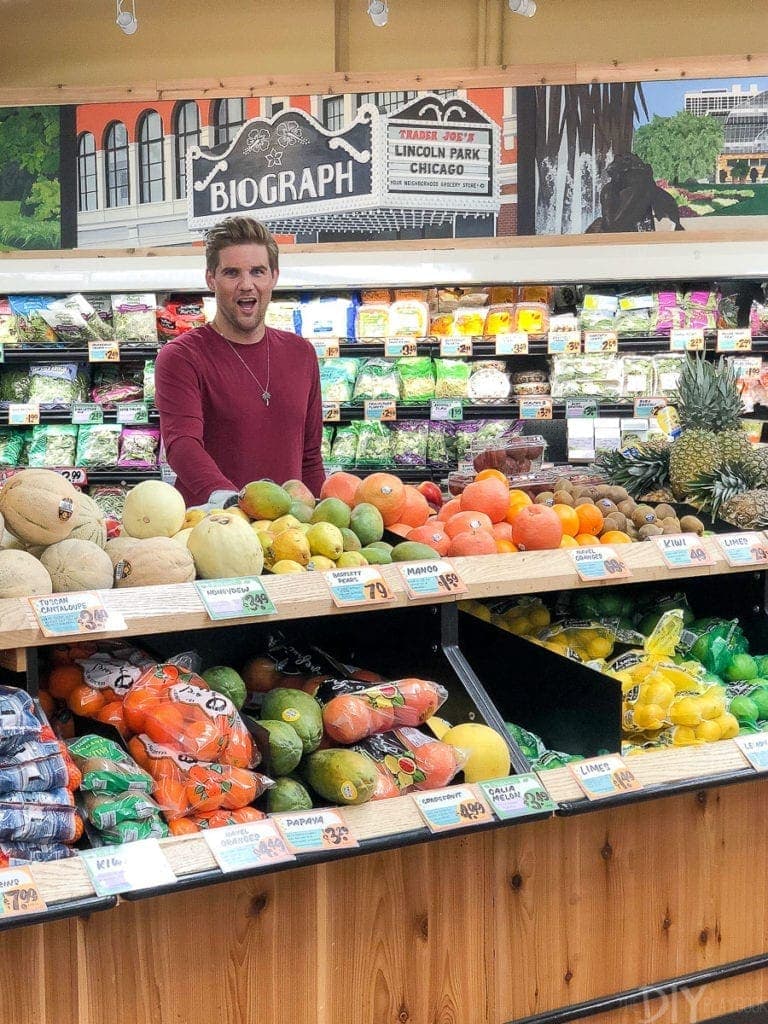 Finn shopping for produce