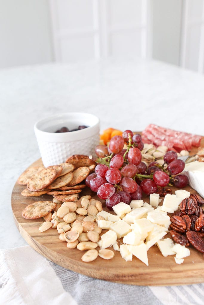 How to make a cheeseboard for your next party