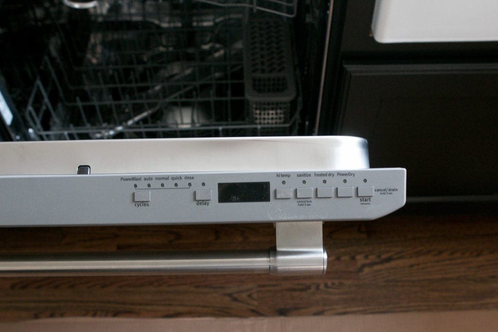 top controls on a maytag dishwasher