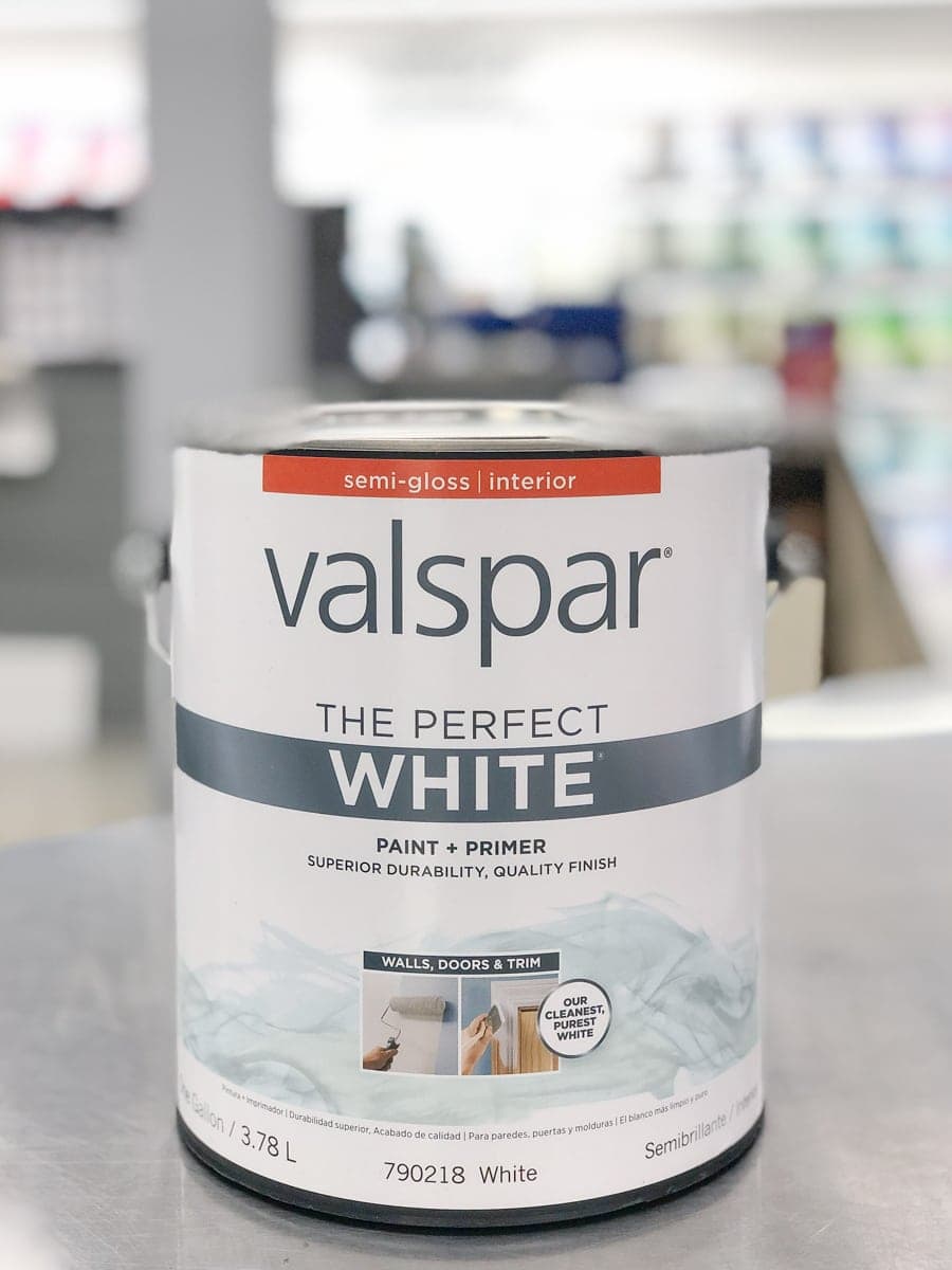 white paint and primer from valspar