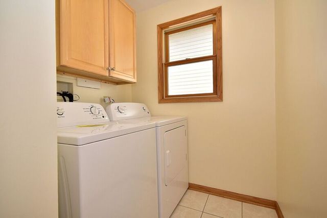 Kenneth laundry room