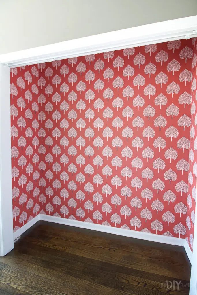 How to install peel and stick wallpaper