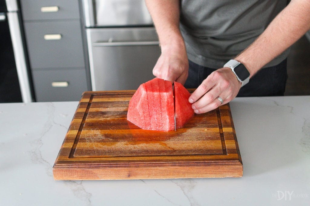 the easy way to cut a watermelon