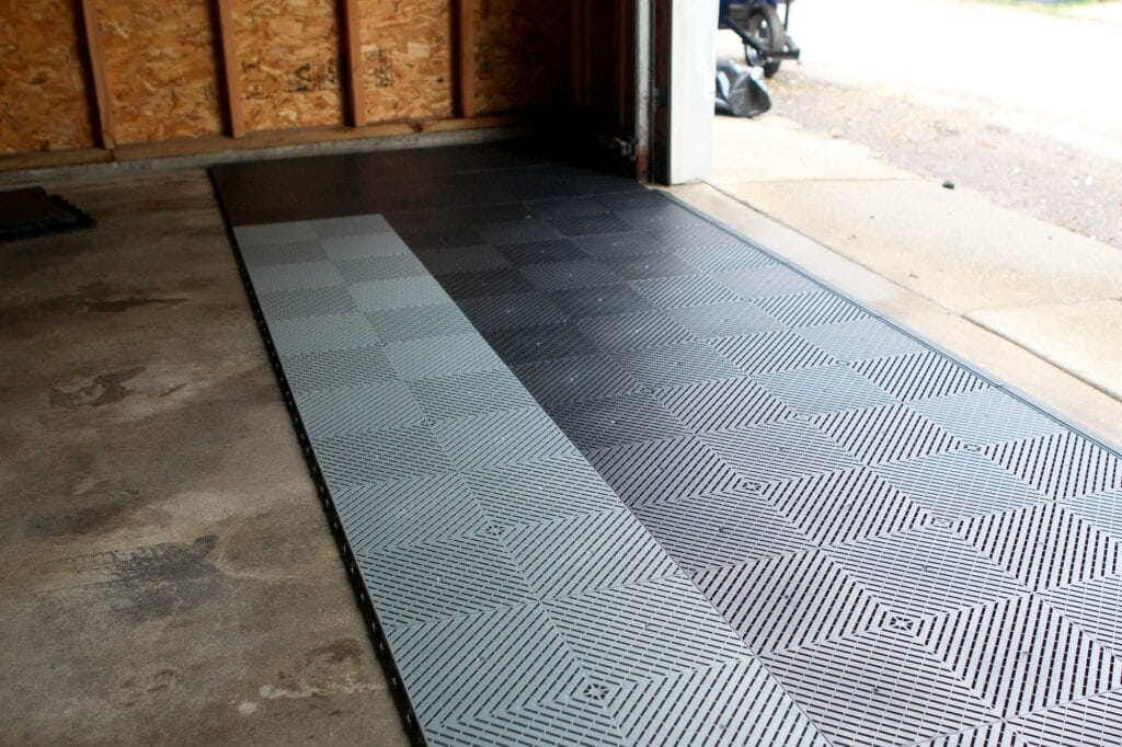 Garage floor tiles