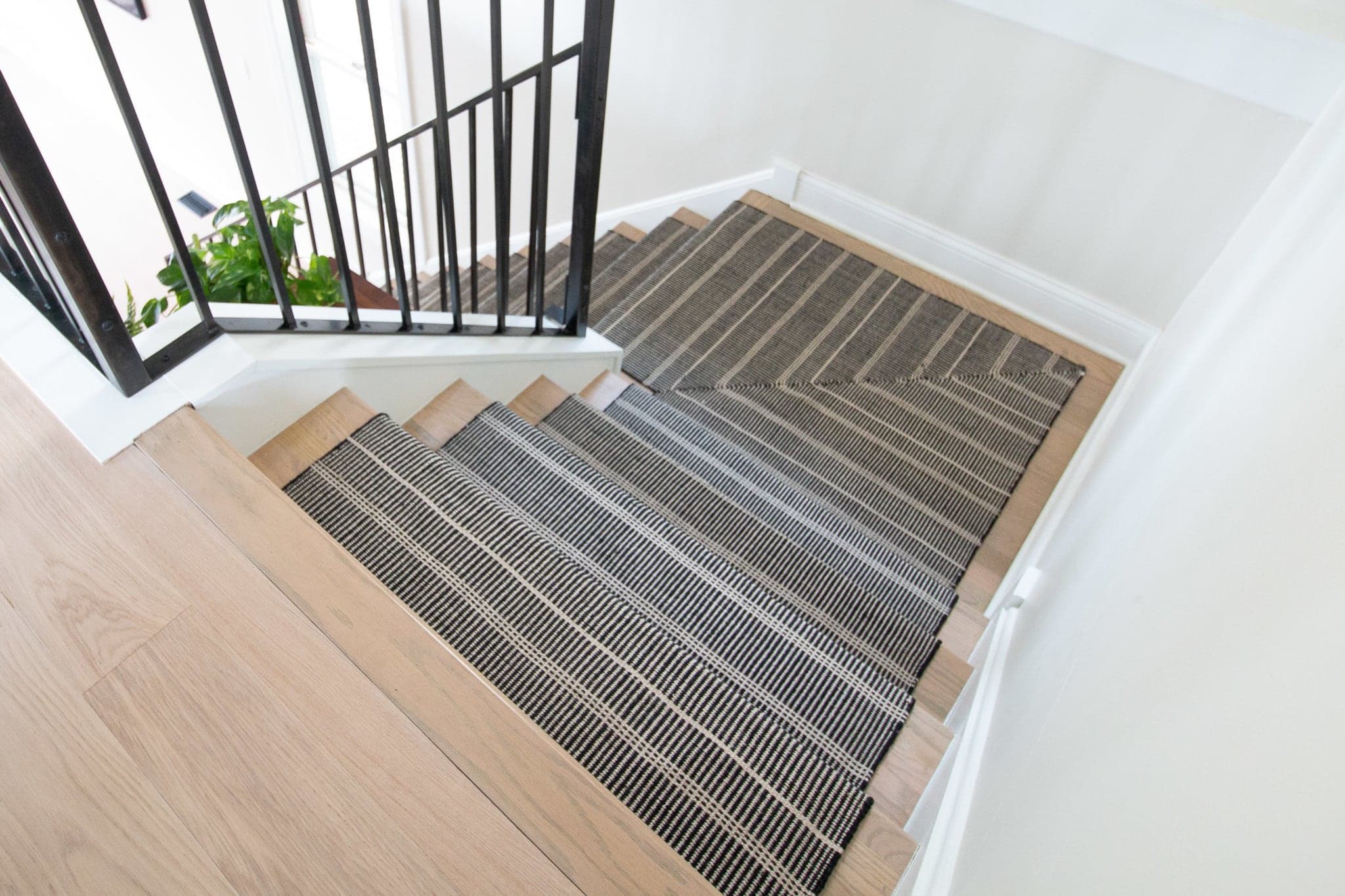 How to install a stair runner