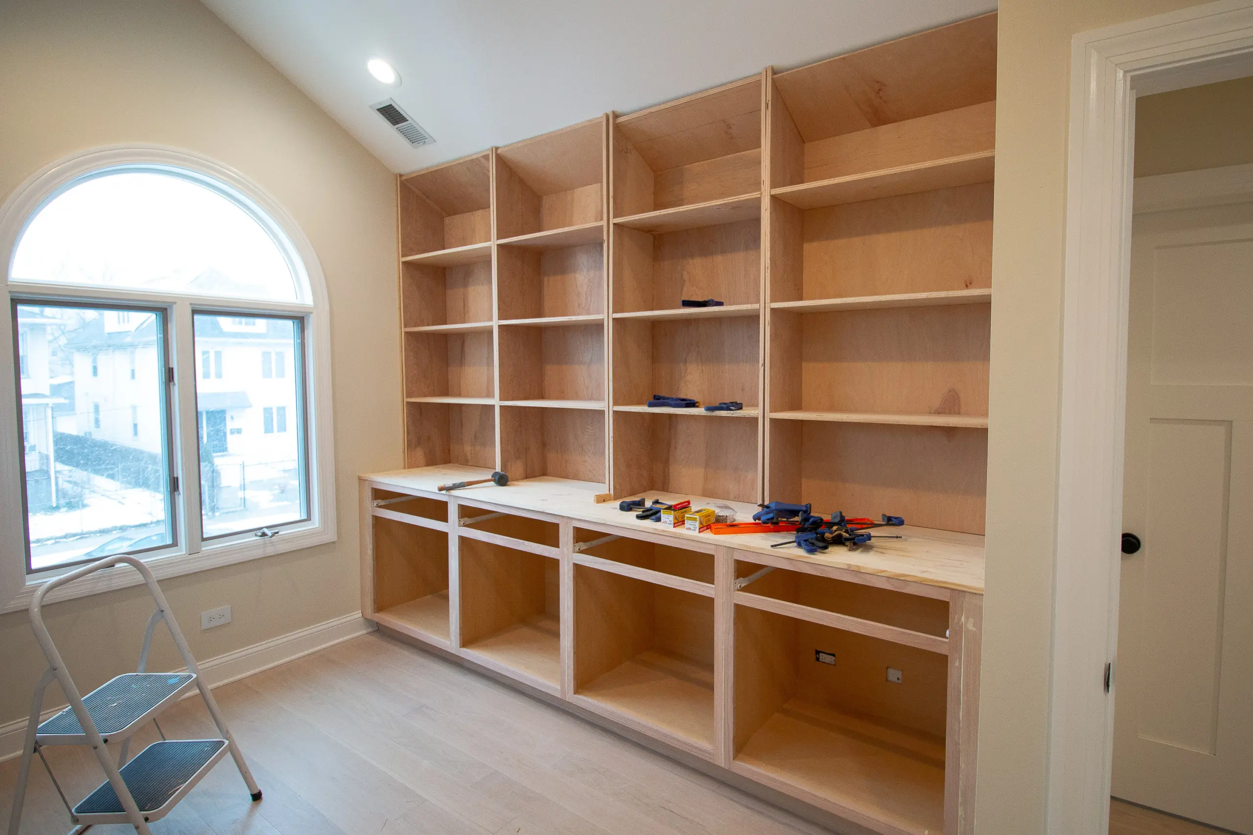 Build Diy Bookshelves For Built Ins