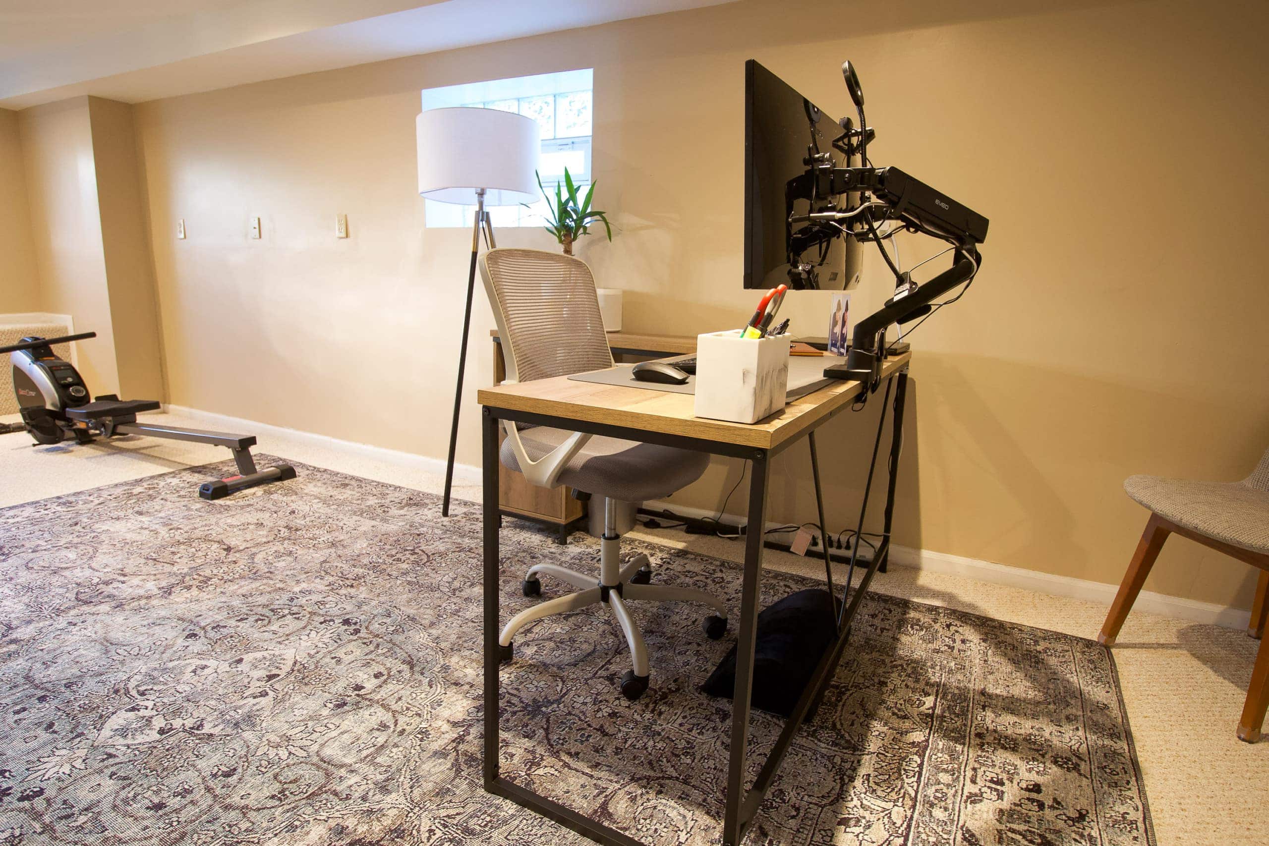 How to setup a basement office space