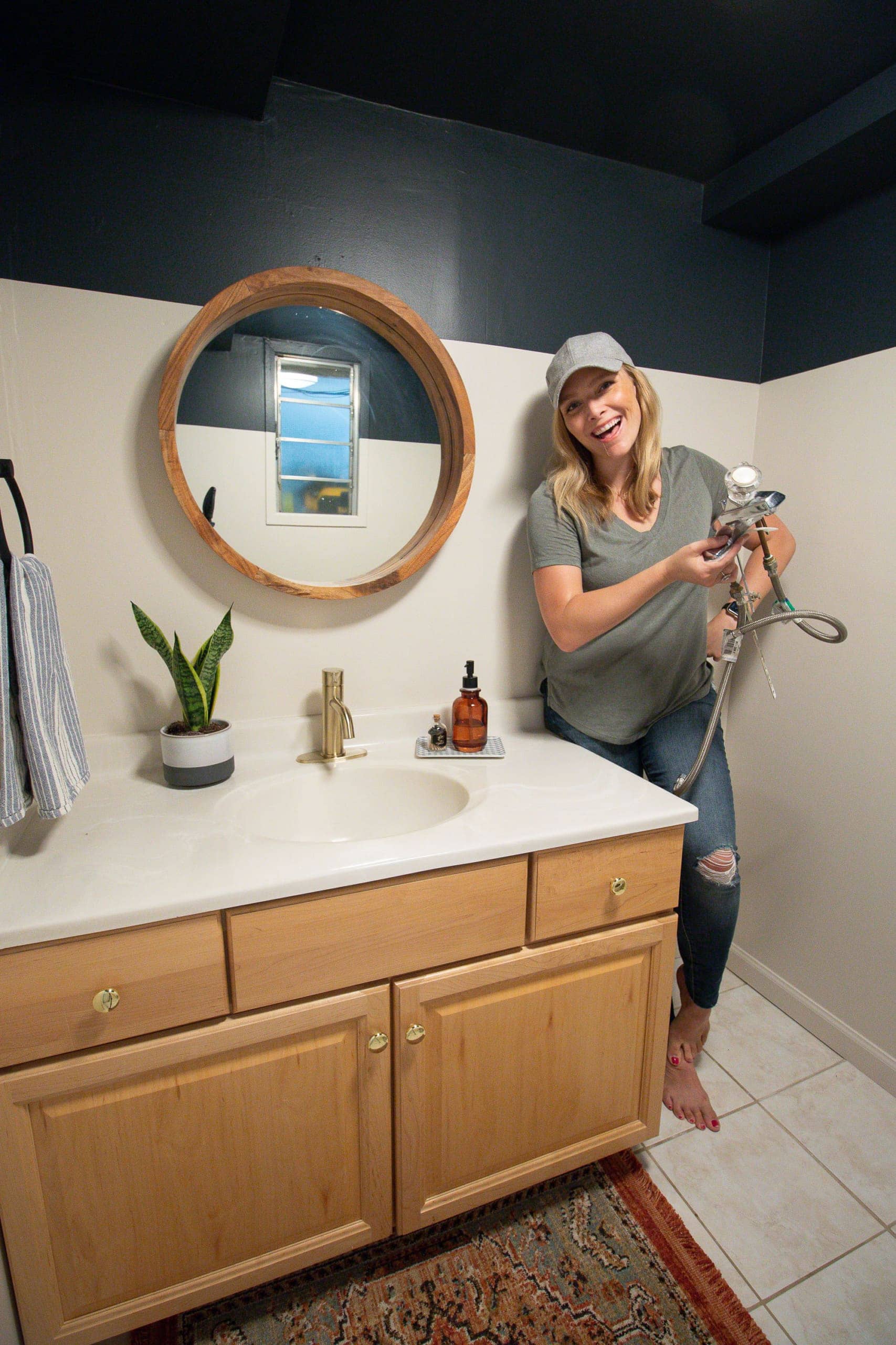 Tips to install a bathroom faucet