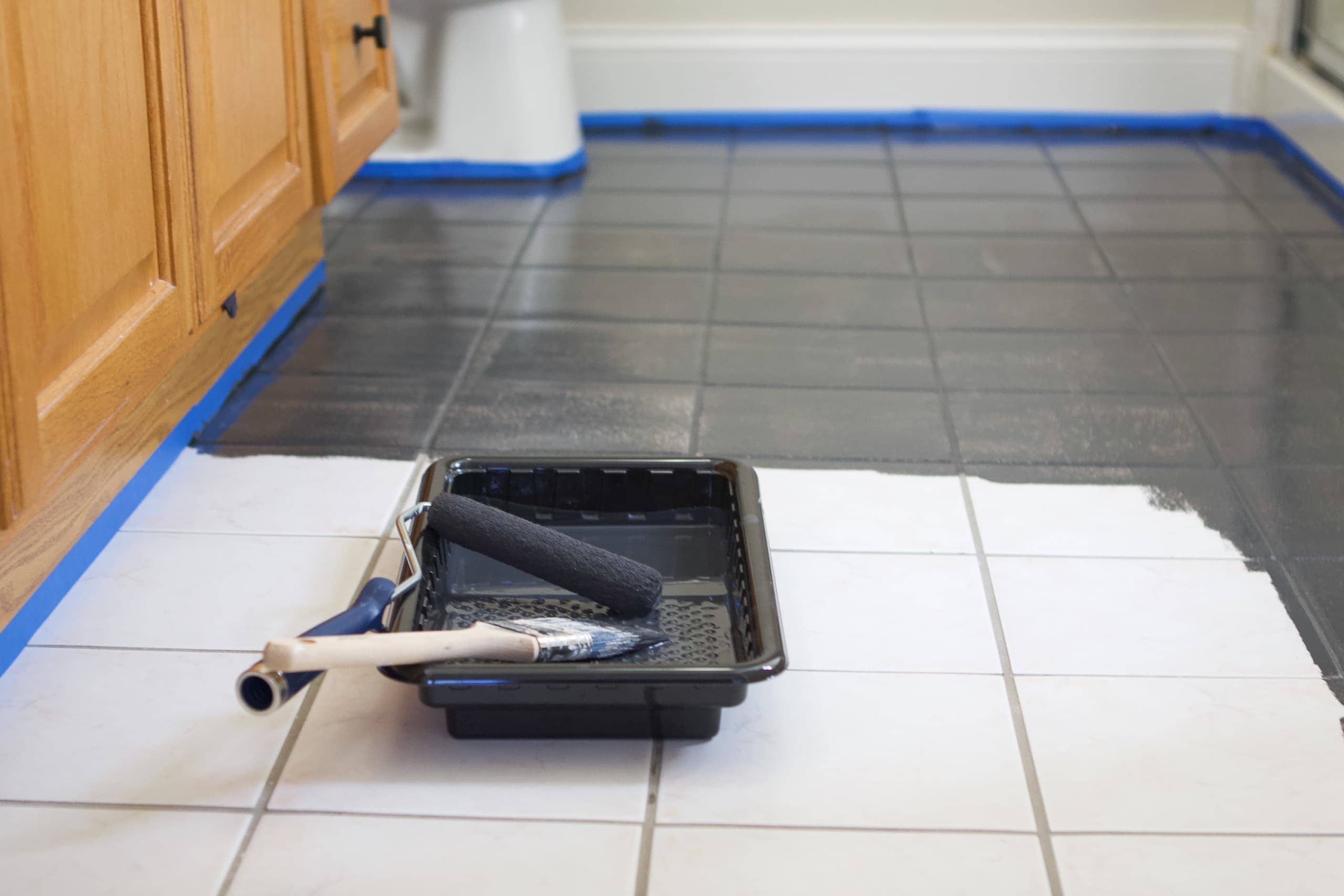 Tips to paint floor tile