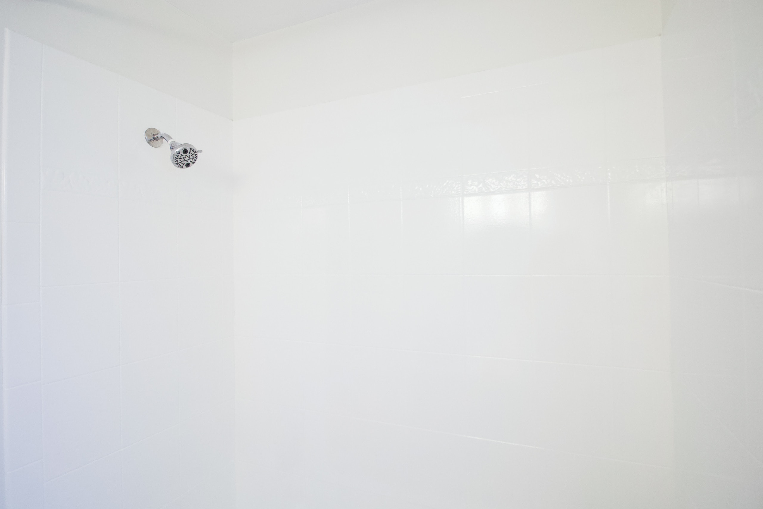 How to paint your shower tile and bathtub