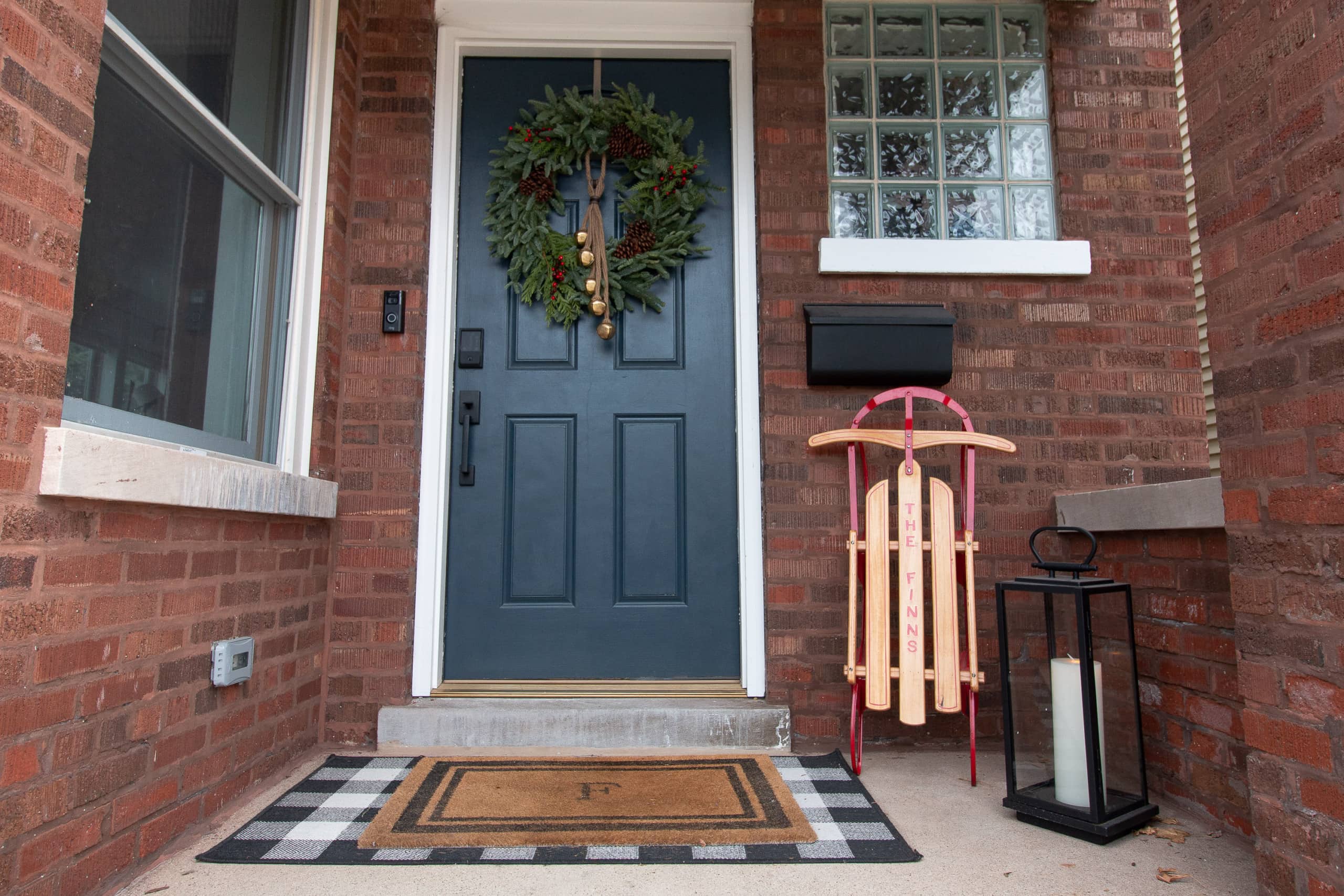 Holiday front porch