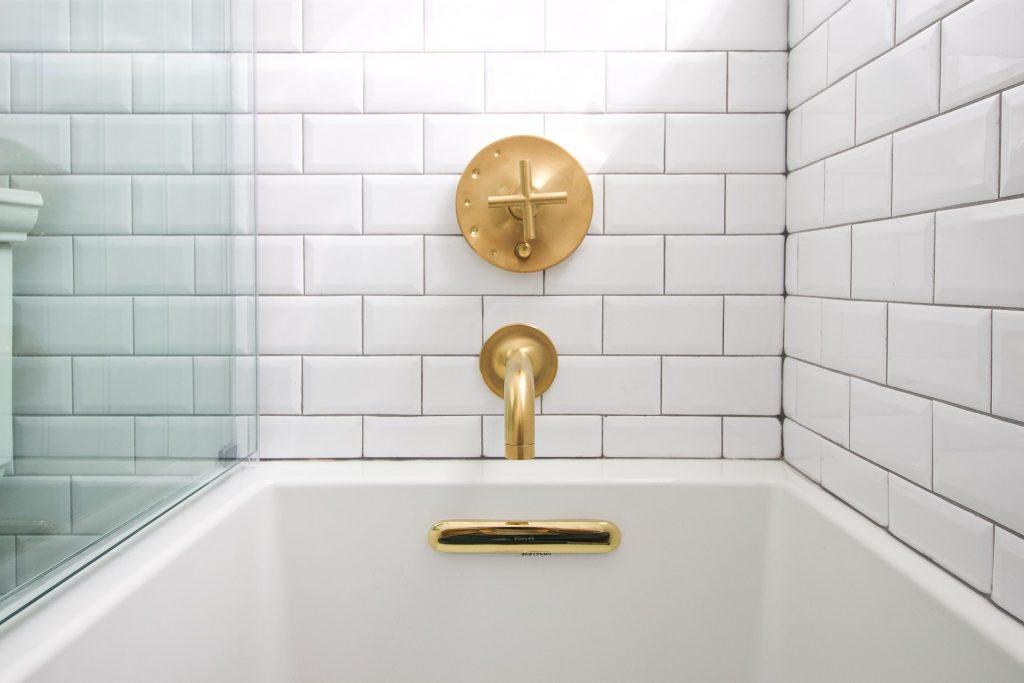 Figuring out the best bathtub for your space