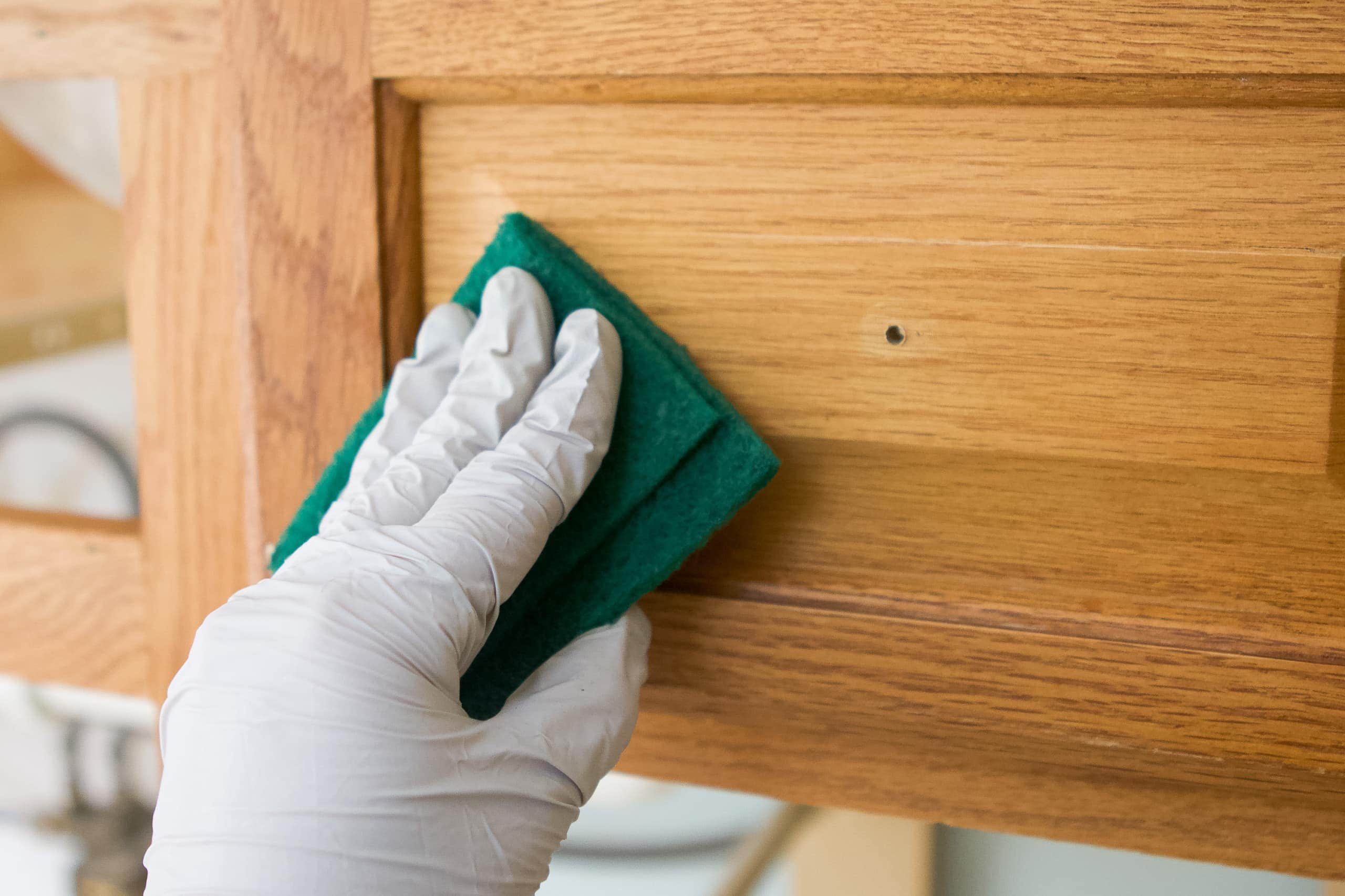 How to use the deglosser to clean your cabinets