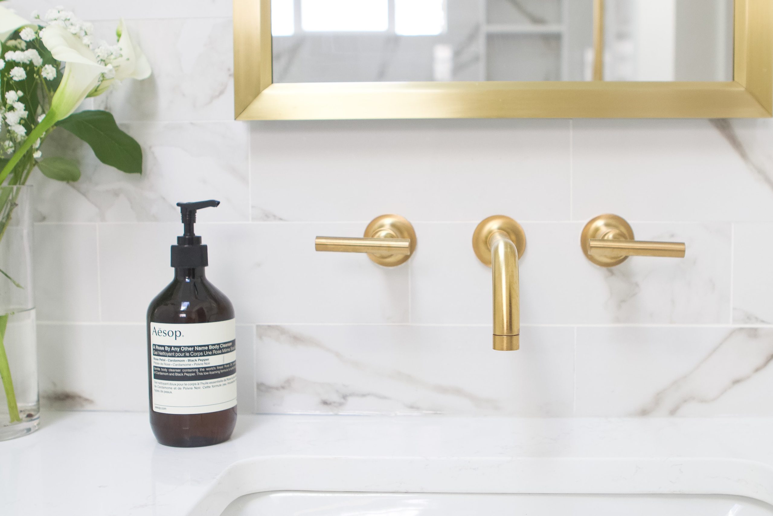 The details in this modern bathroom makeover