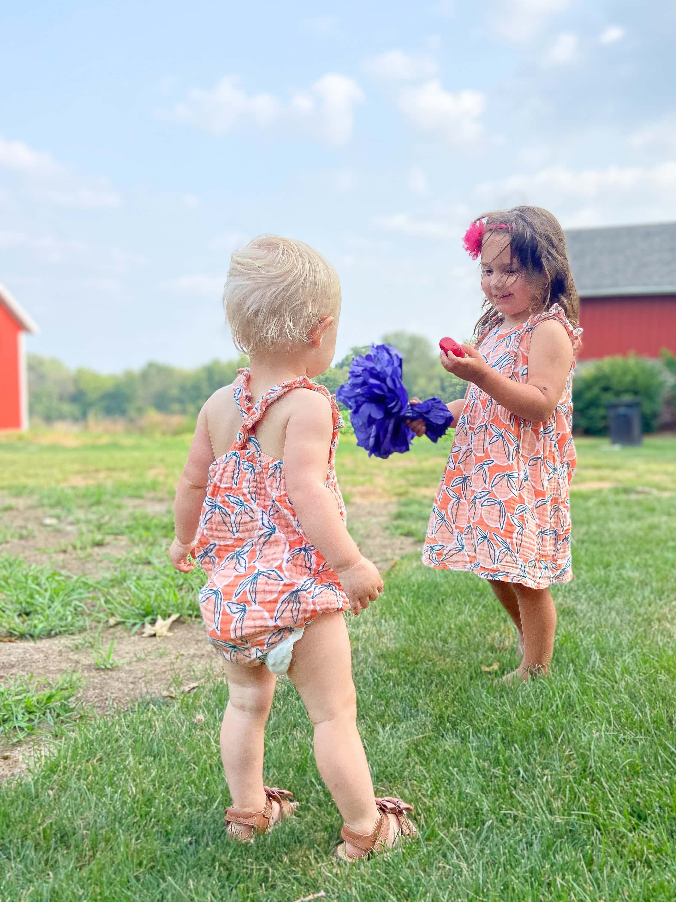 Cousins in matching outfits