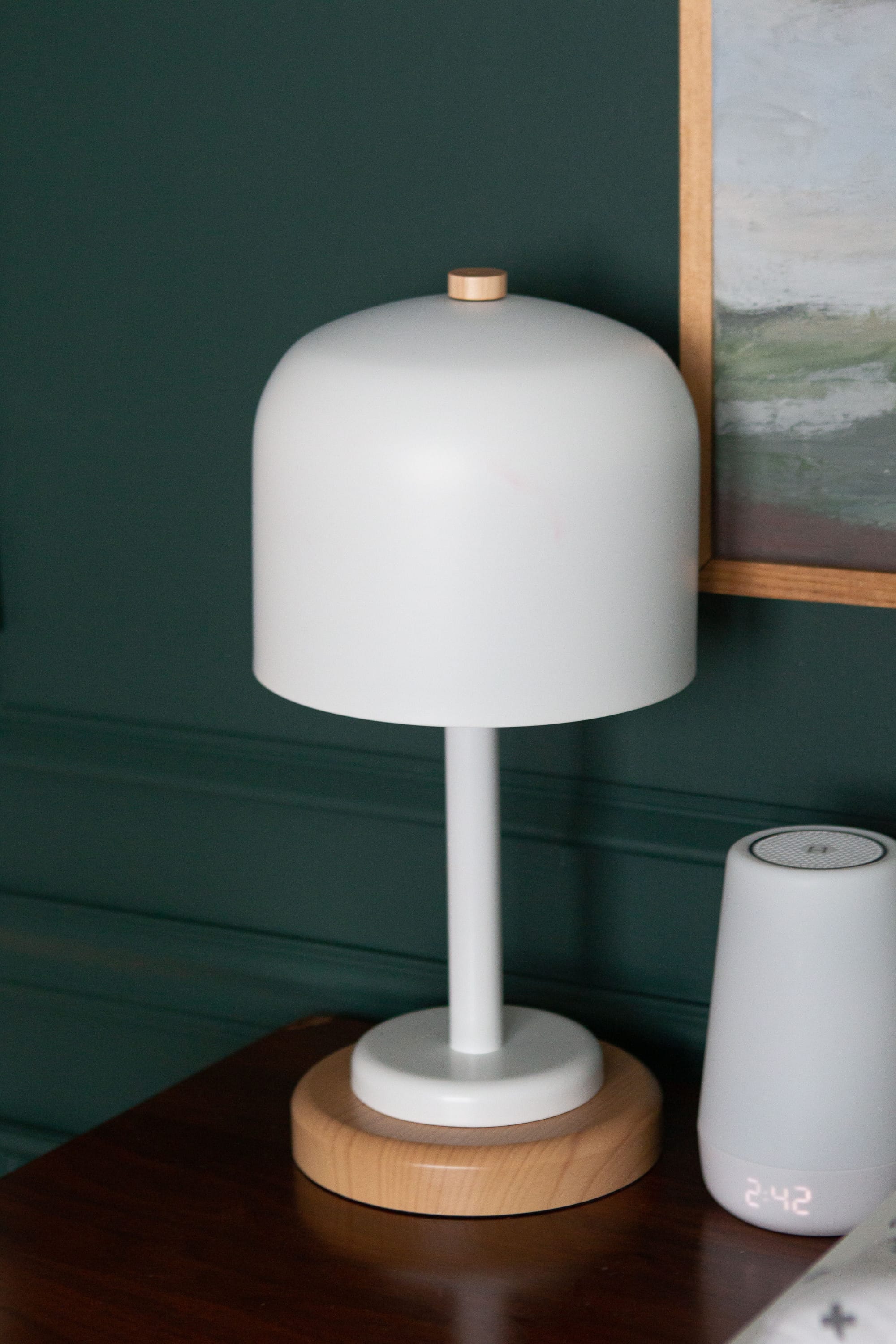 Table lamp for changing table