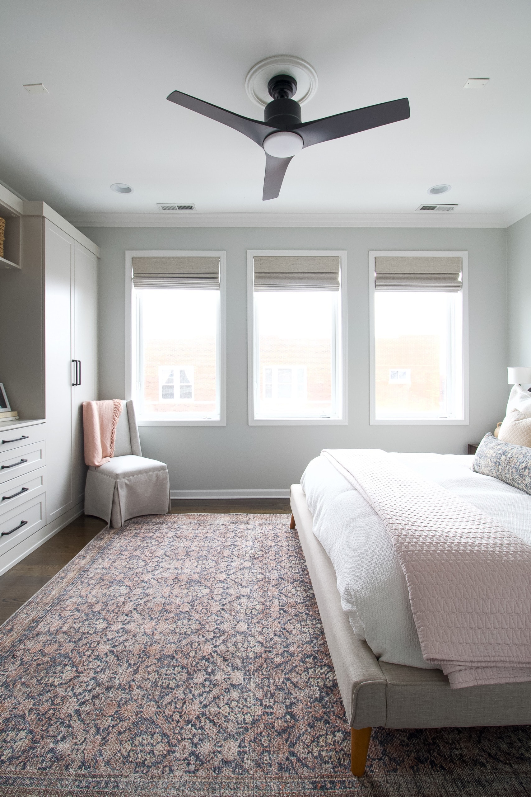 My mom's bright bedroom makeover and refresh