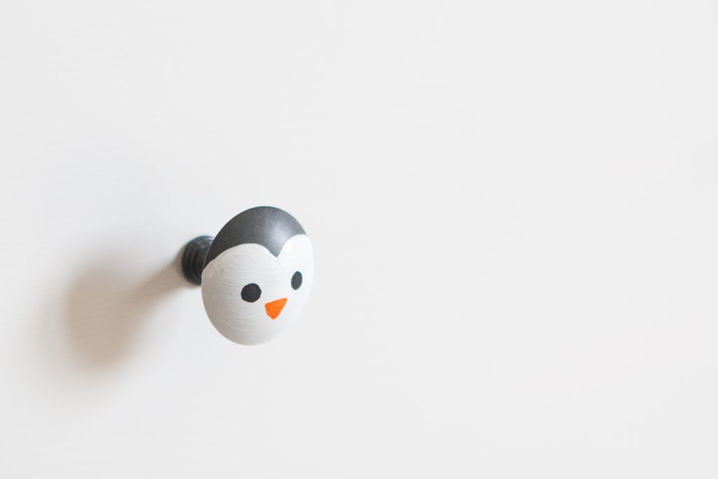 handpainted penguins knobs